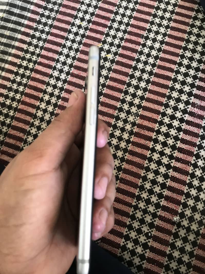 Apple iPhone 6 3