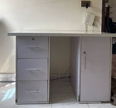 Computer Table