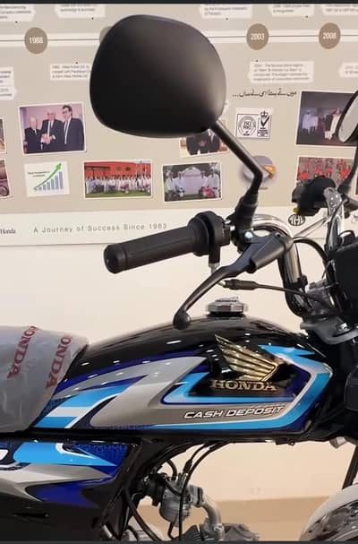 honda cd 70 available on cash