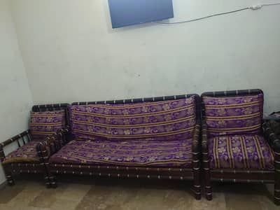 lakri ka sofa