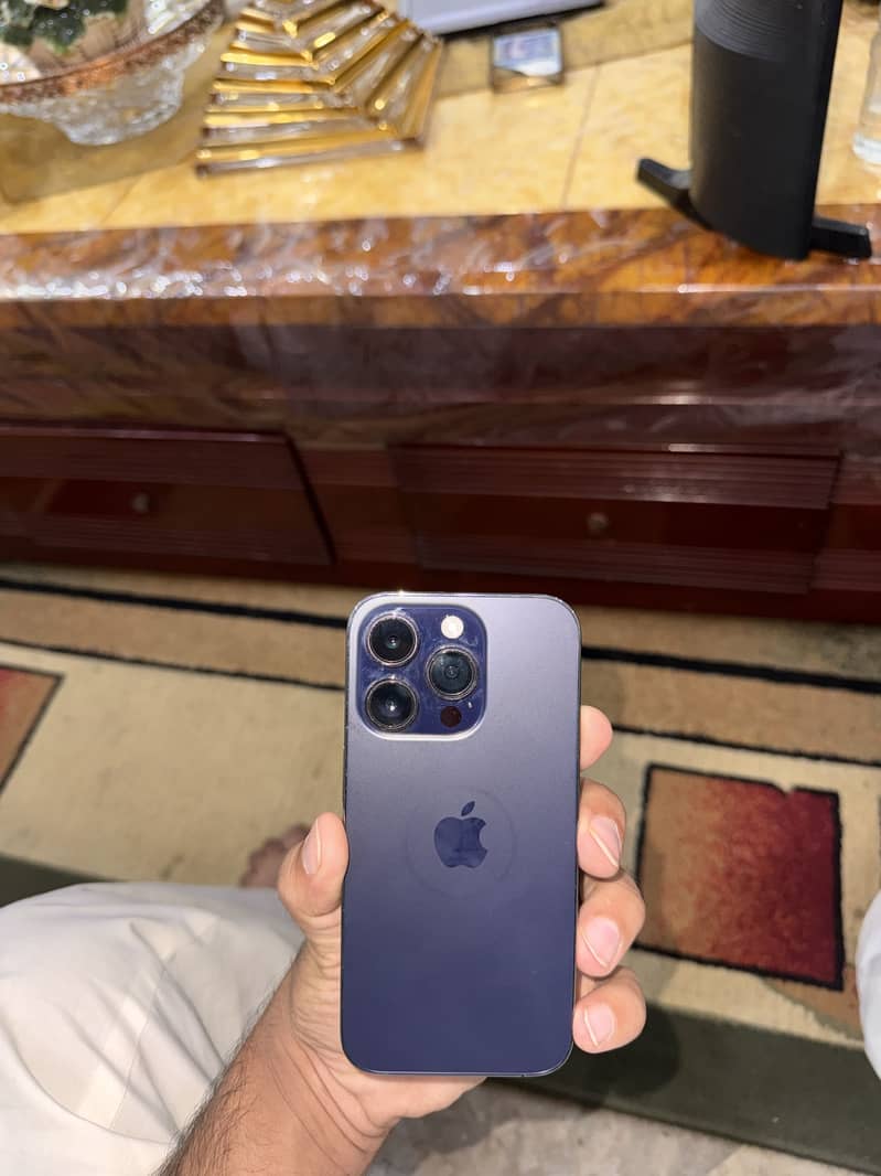 Apple iPhone 14 Pro 2