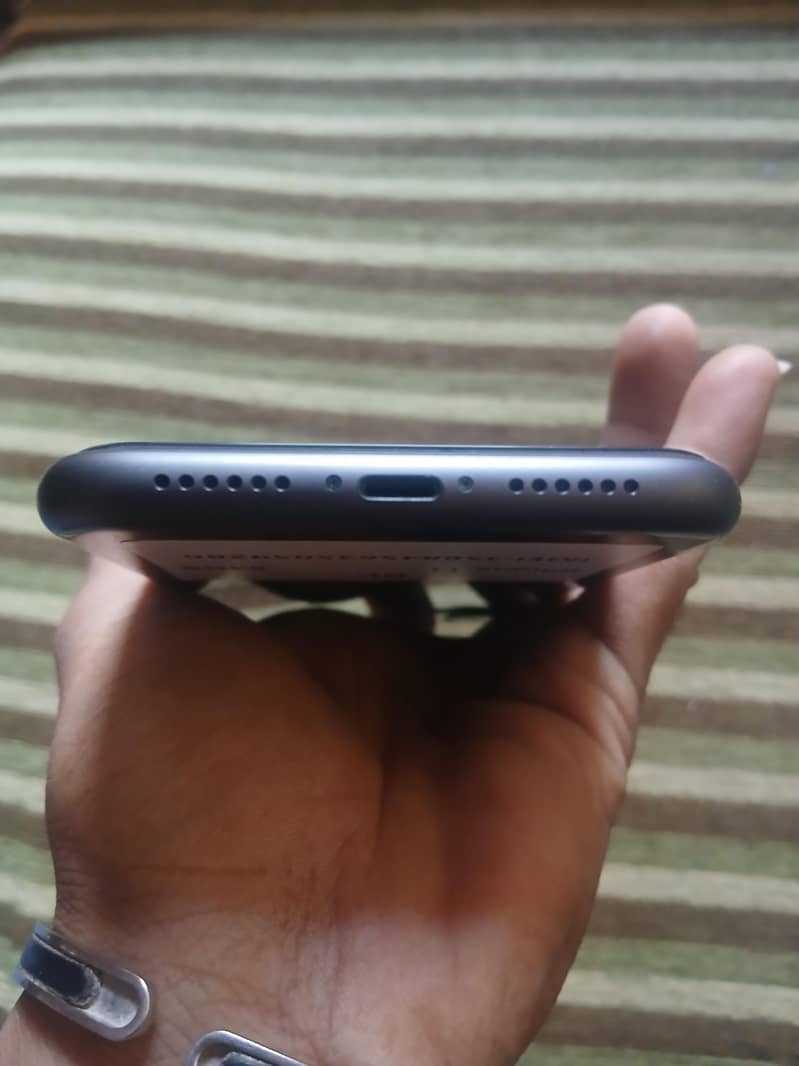 Apple iPhone 11 2