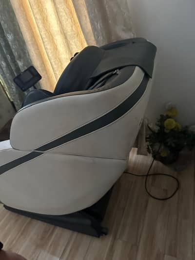 buck man massage chair Veryless used want to sell it on urgent basis