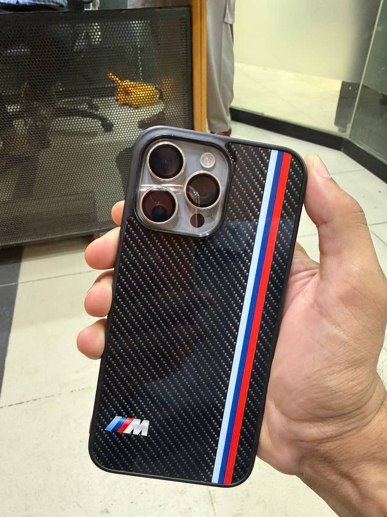 Apple iPhone 15 Pro Max 4