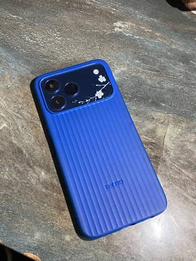 Tecno spark 50 6/128 with box charger 11 month warranty
