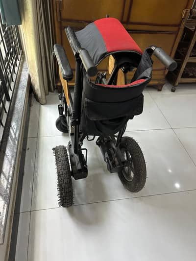 Electric & Rechargeable Wheel Chair