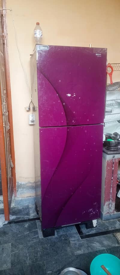Aslam o Alikum I'm selling my freezer like new