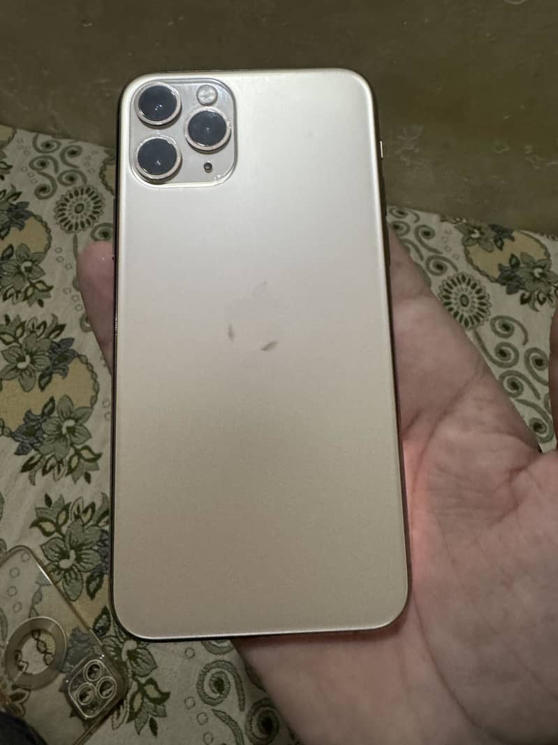 Apple iPhone 11 Pro 2