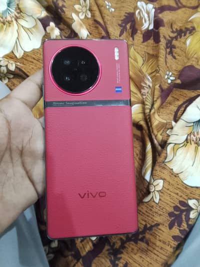 Vivo X90s