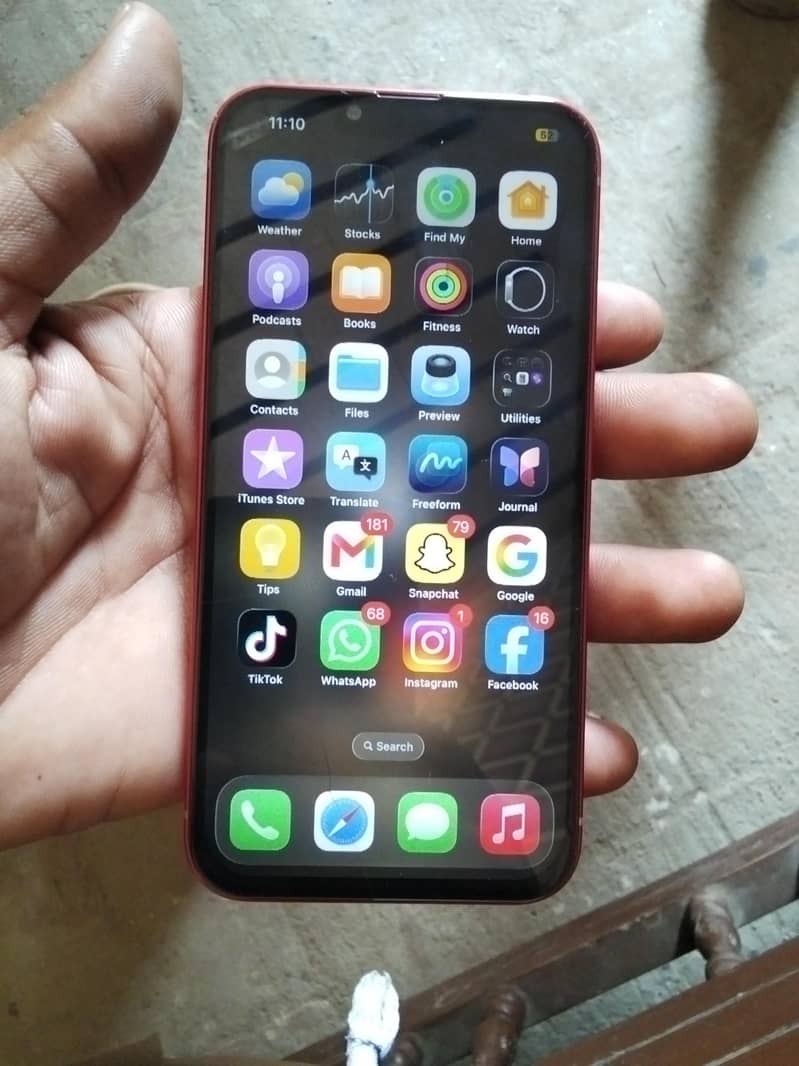 Apple iPhone 13 1
