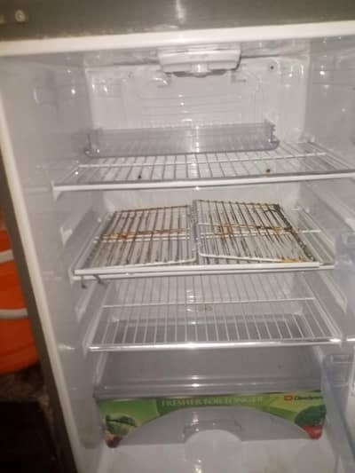 Dawlance Double Door Refrigerator – Excellent Cooling – Used
