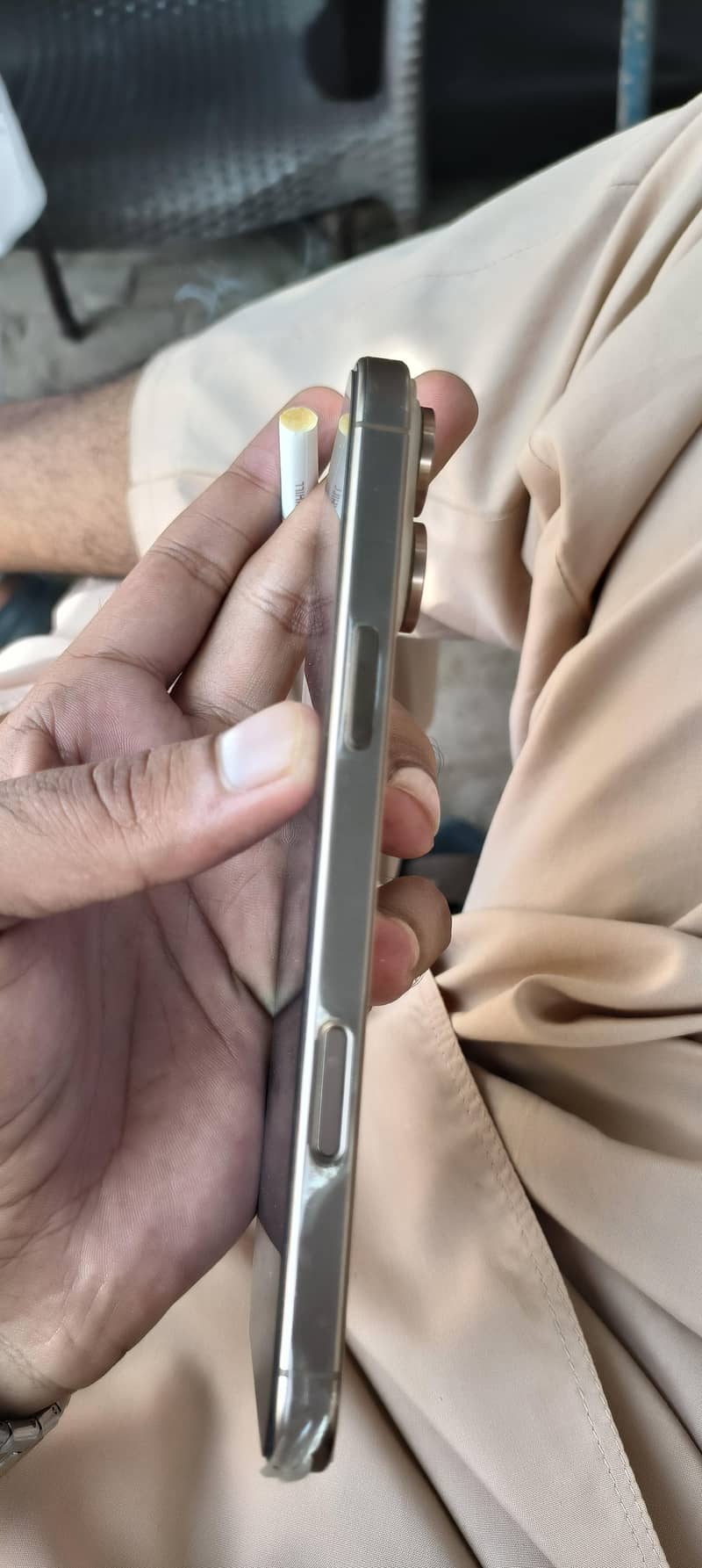 Apple iPhone 16 Pro Max 2