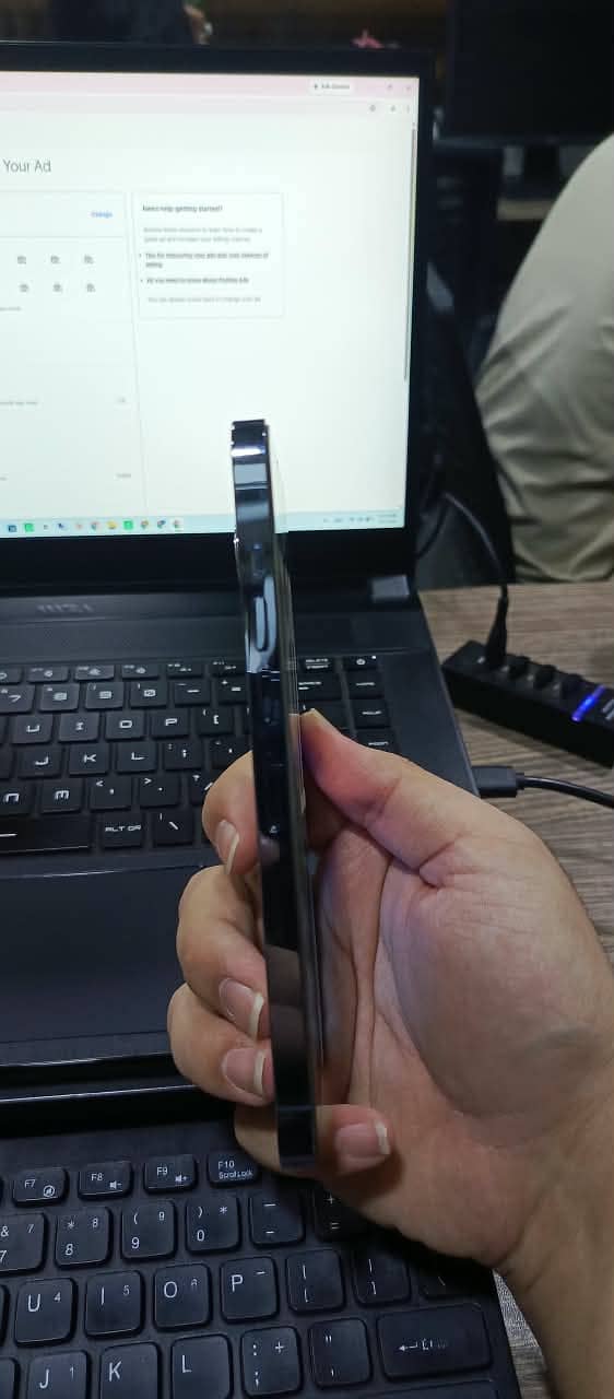 Apple iPhone 13 Pro Max 2