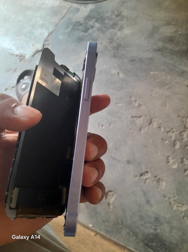 Apple iPhone 12 10
