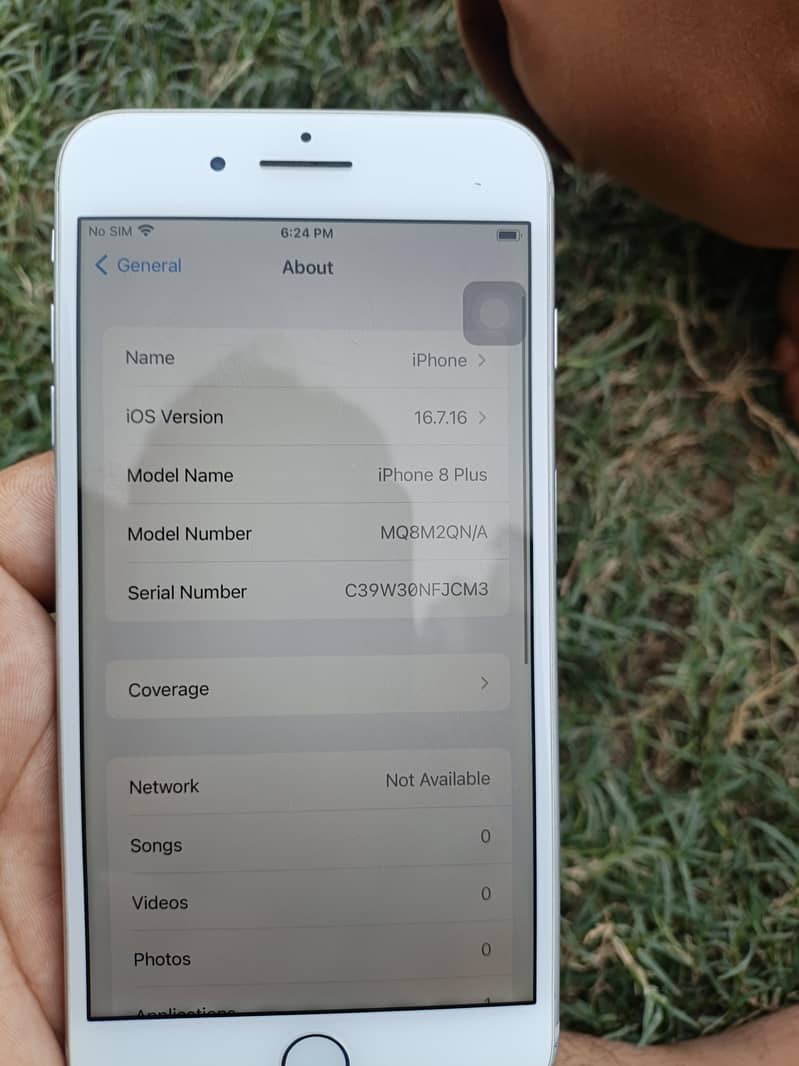 Apple iPhone 8 Plus 0