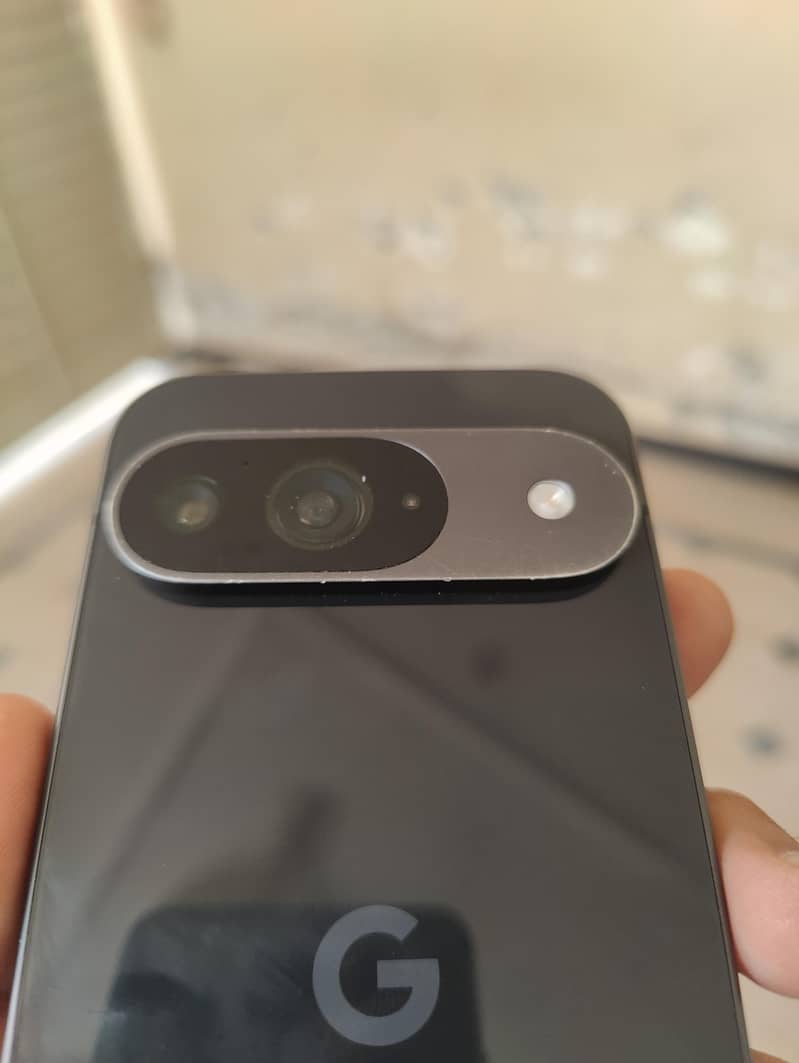 Google Pixel 9 6