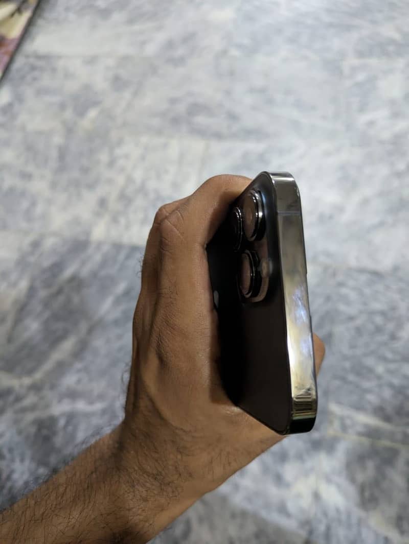 Apple iPhone 13 Pro Max 3