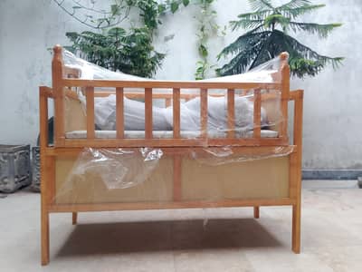 BABY COT SAME LIKE NEW