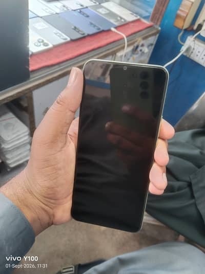 Vivo Y18