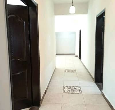 10 Marla Flat For rent In Lahore