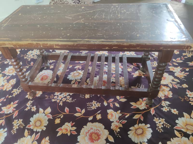 Central Coffee Table 0