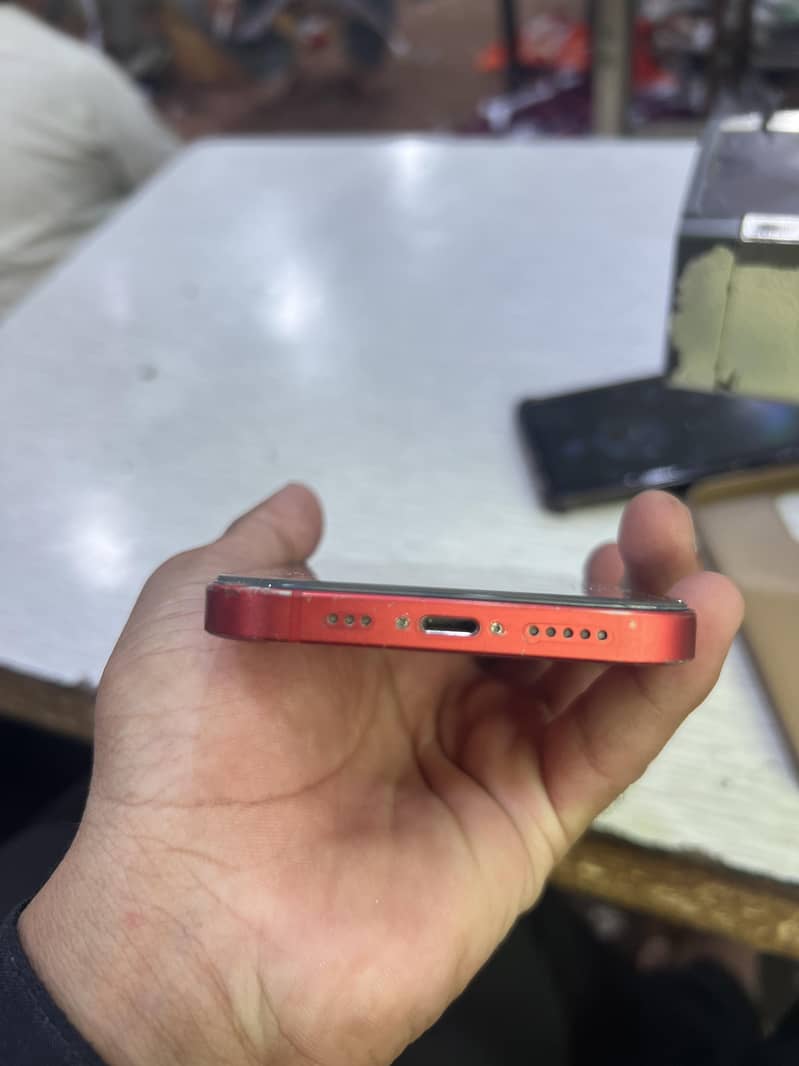 Apple iPhone 12 3