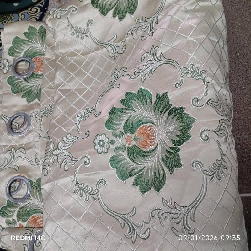 curtains 3 2