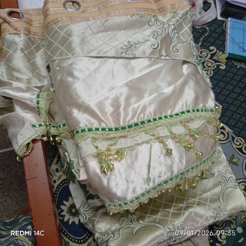 curtains 3 5