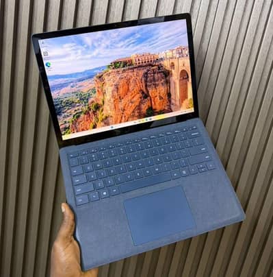 10thGeneration Laptop 3 Microsoft Surface Touch