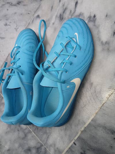 football shoes grippers for kids