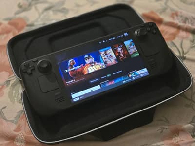 Valve Steam Deck 512GB OLED (Mint 10/10 Condition)