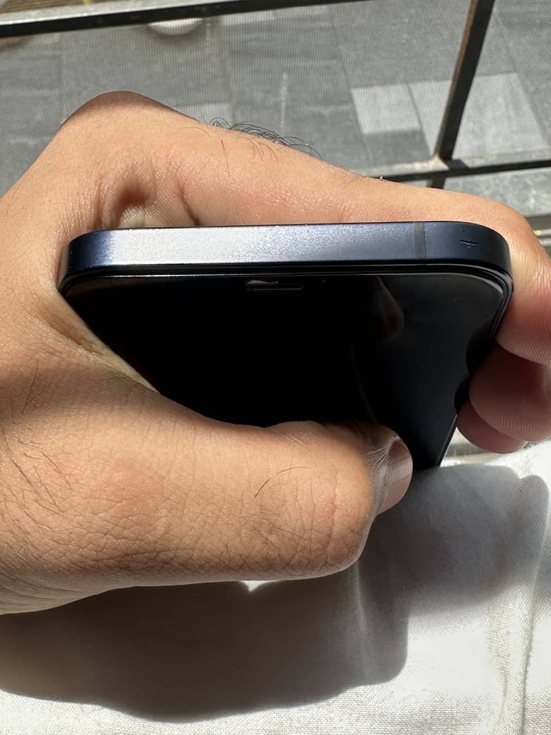 Apple iPhone 12 5