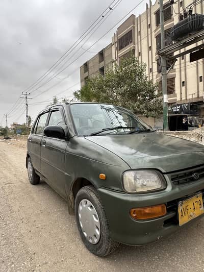 Daihatsu Cuore 2011