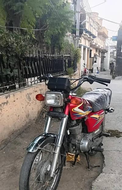Honda 125cc ___ 03259597057