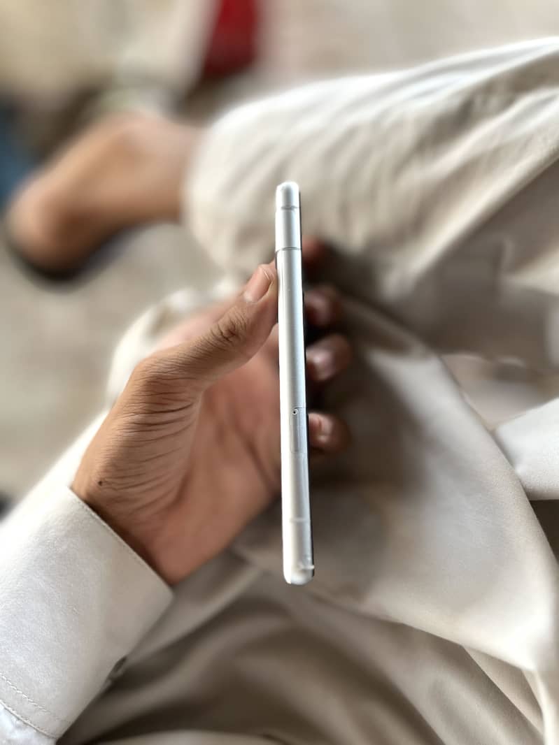 Google Pixel 7a 3