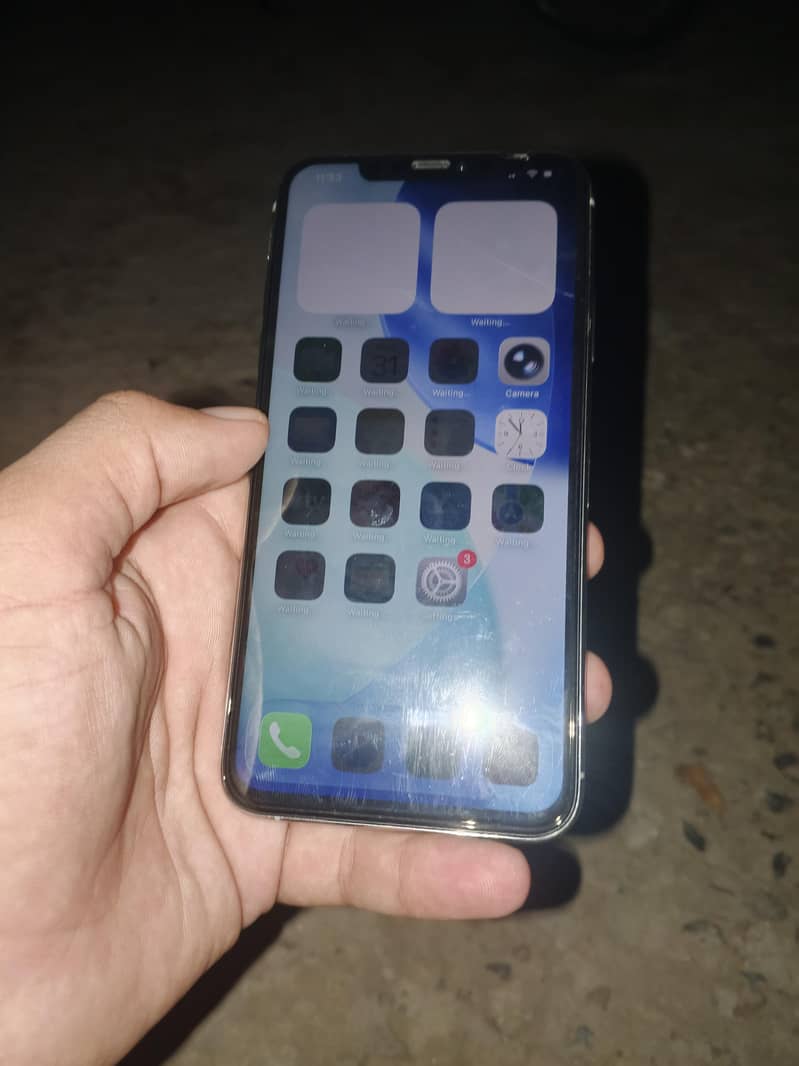 Apple iPhone 11 Pro 3