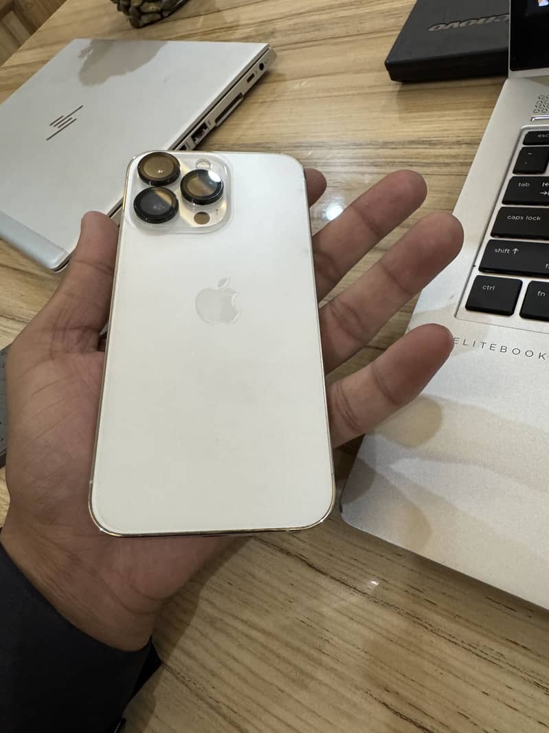 Apple iPhone 13 Pro 6