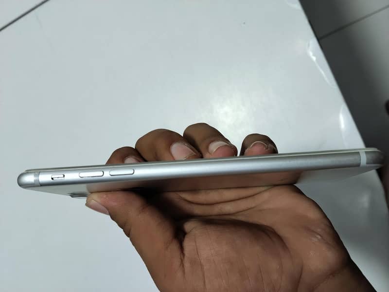 Apple iPhone 7 Plus 1