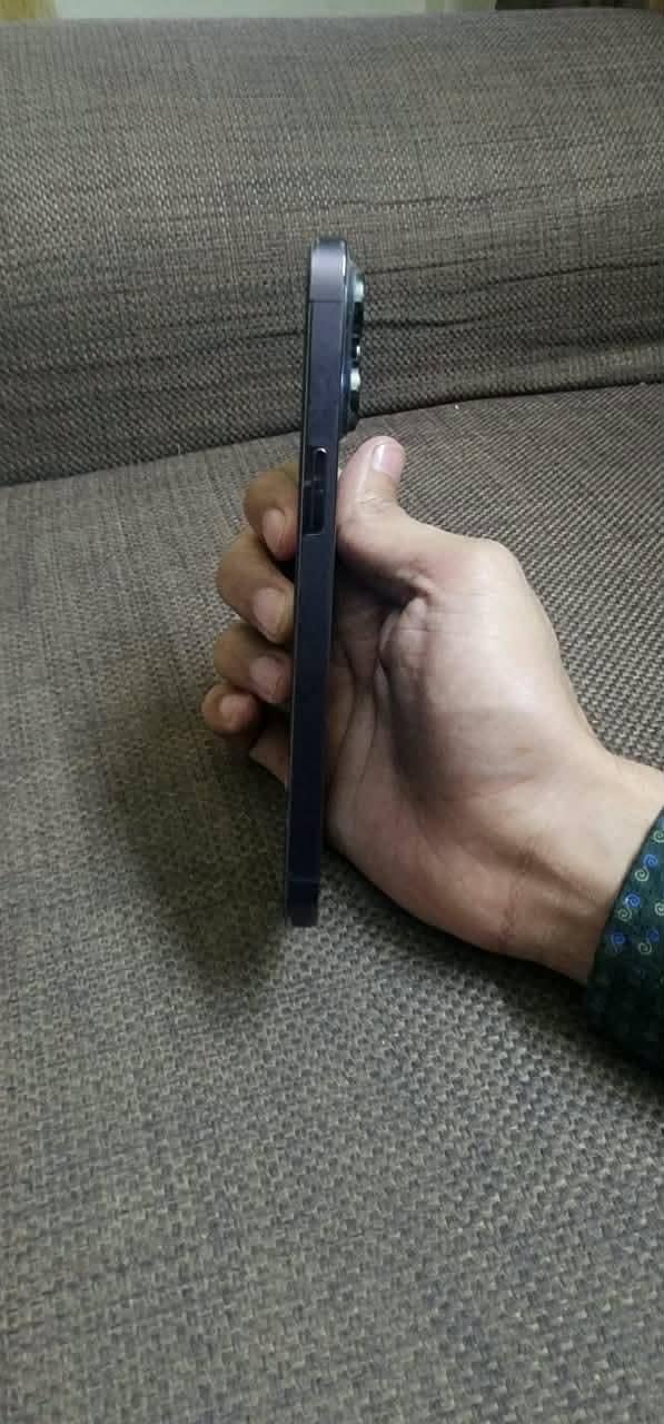Apple iPhone 14 Pro Max 2