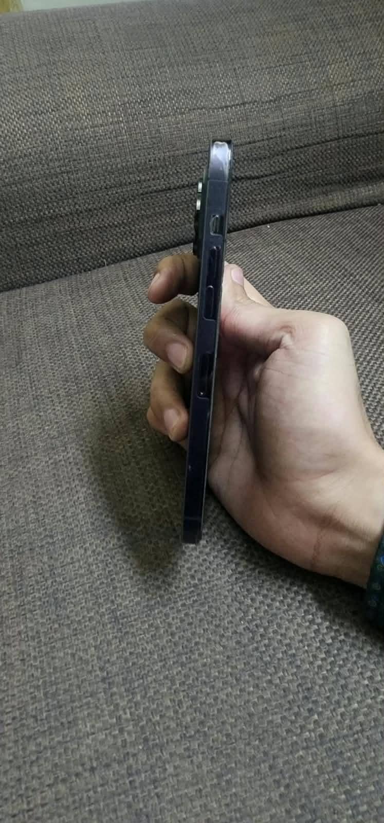 Apple iPhone 14 Pro Max 4