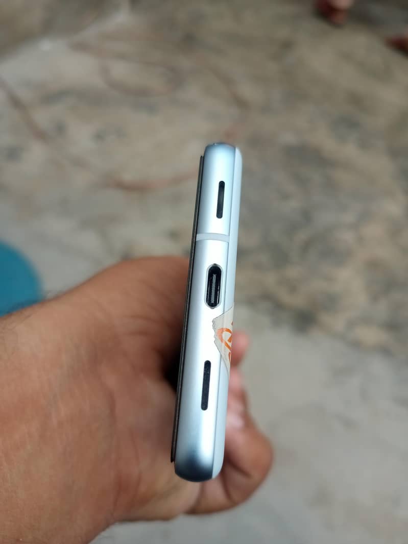 Google Pixel 7a 3