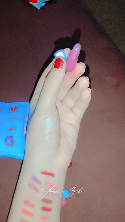 lipsticks capcule