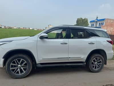 Toyota Fortuner V 2017