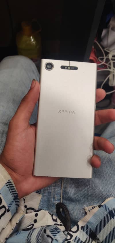 Sony XZ1
