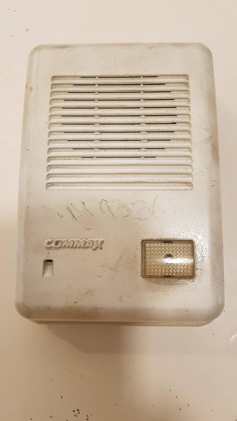DOOR INTERCOM 0