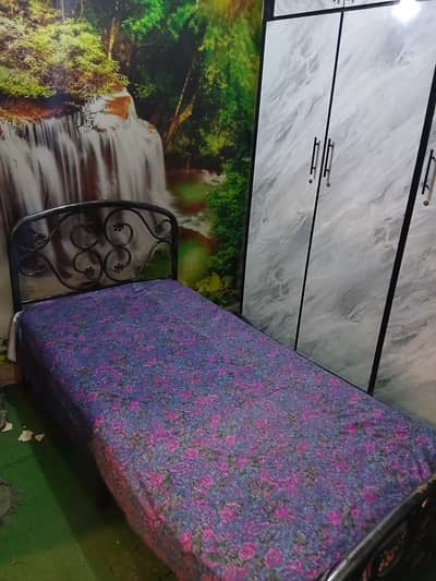 Single bed with mattress