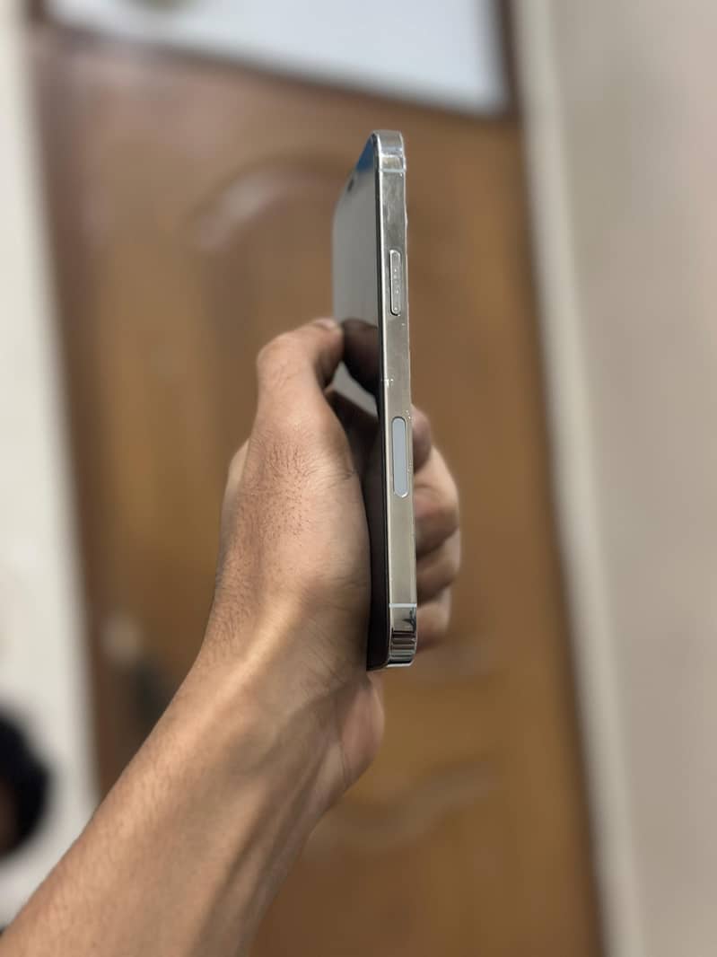 Apple iPhone 12 Pro 2