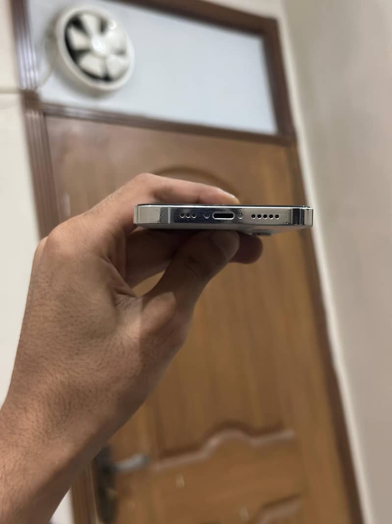 Apple iPhone 12 Pro 5