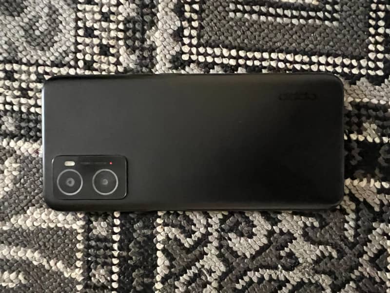 OPPO A76 0