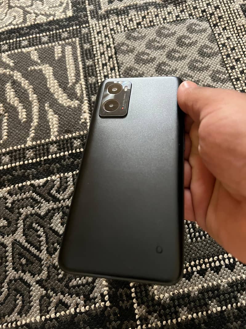 OPPO A76 5